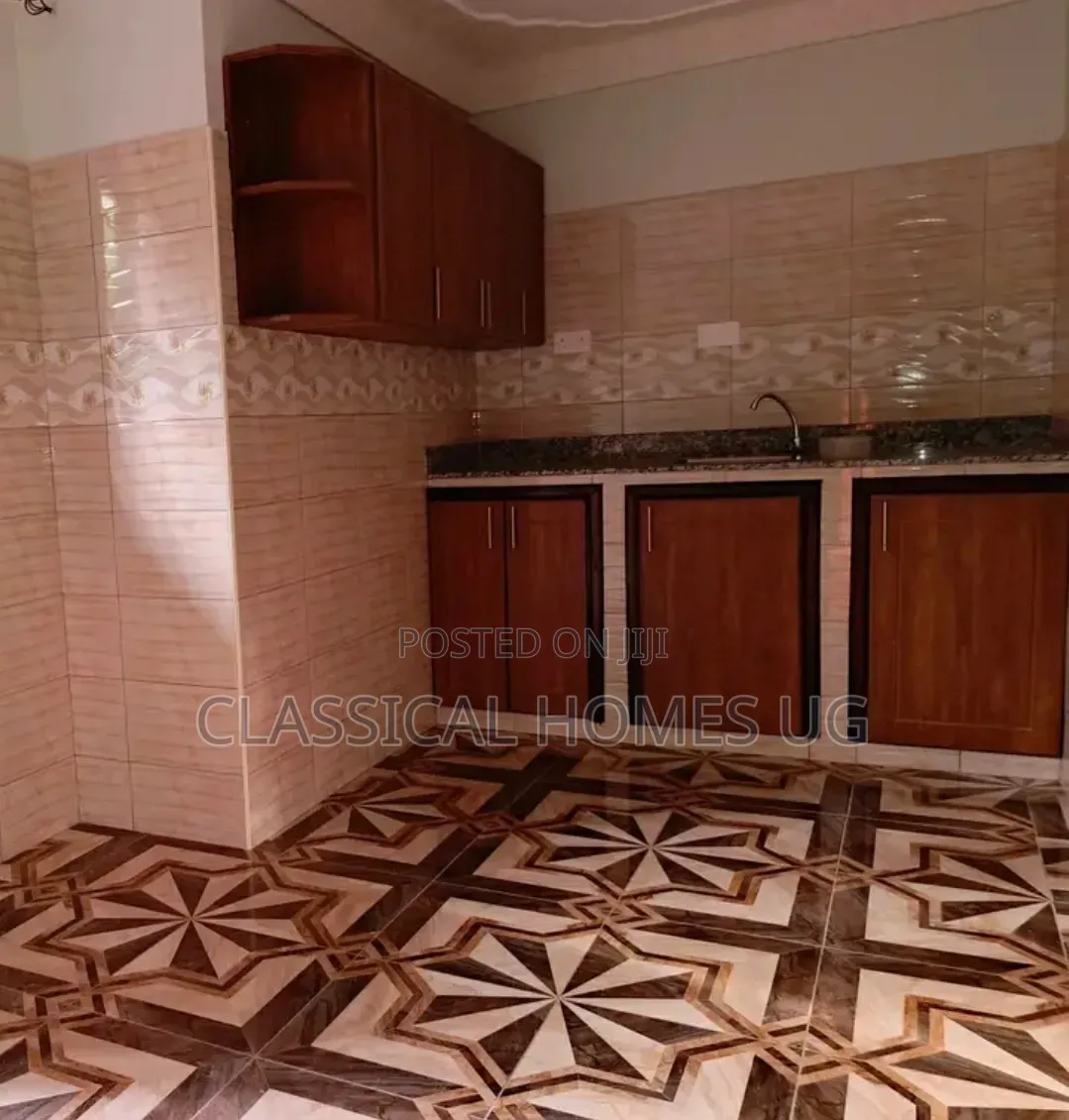 3bdrm Apartment in Mutundwe, Central Division for rent