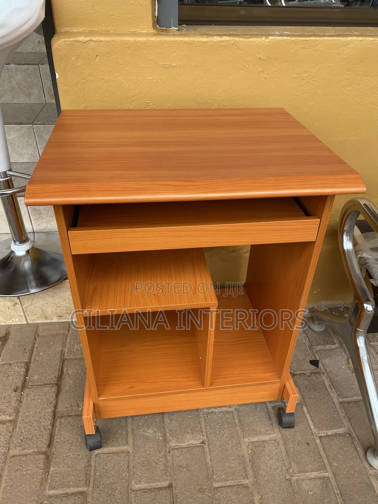 Computer Table