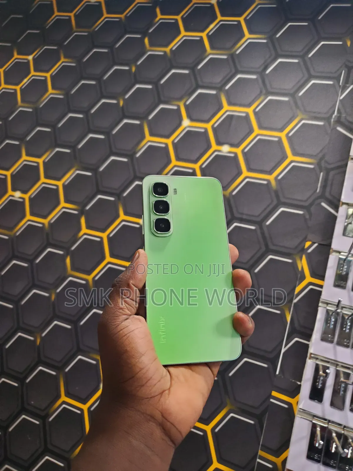 Infinix Hot 60i 128 GB Green