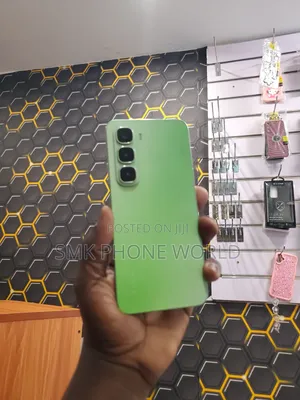 Infinix Hot 60i 128 GB Green