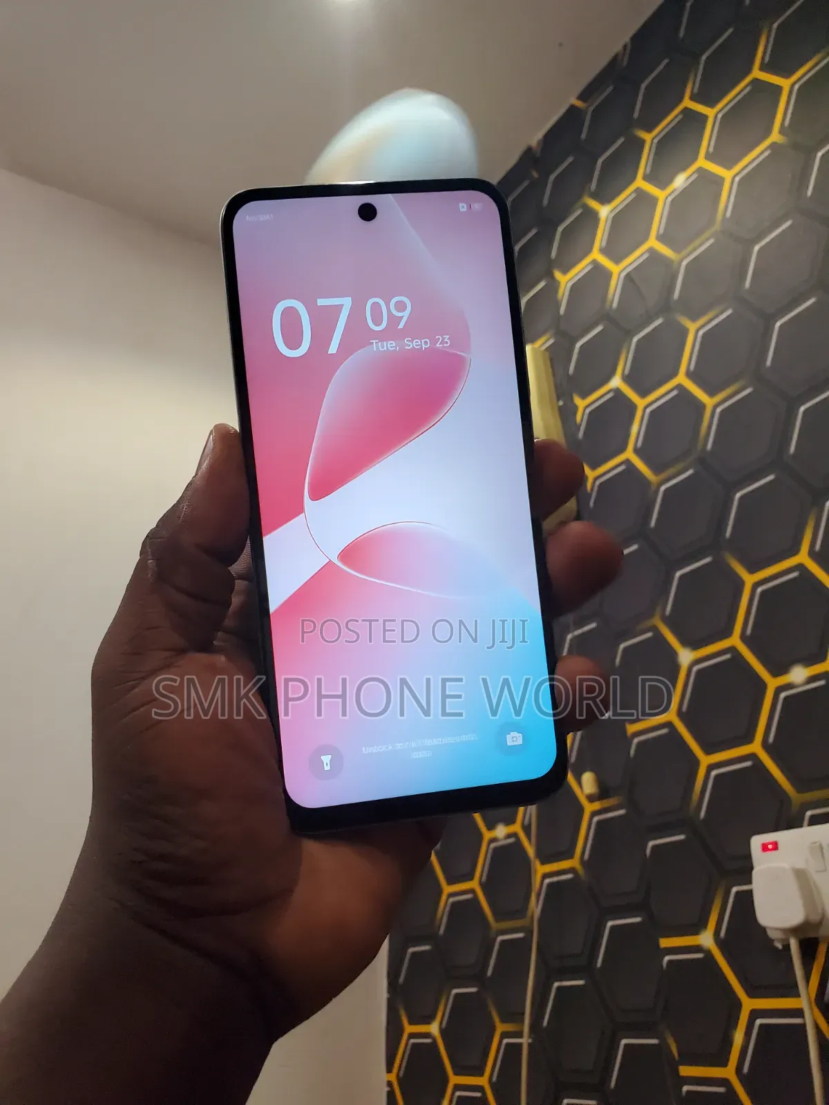 New Infinix Hot 60i 128 GB Green