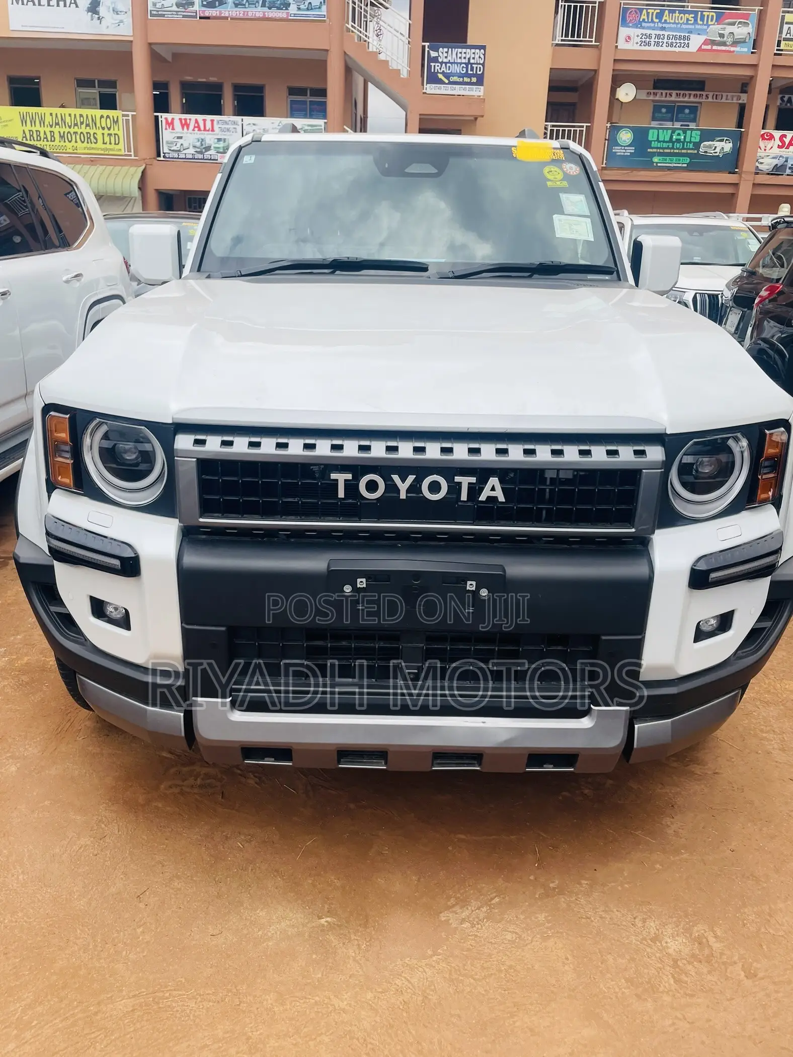 Toyota Land Cruiser Prado 2.8 2024 White