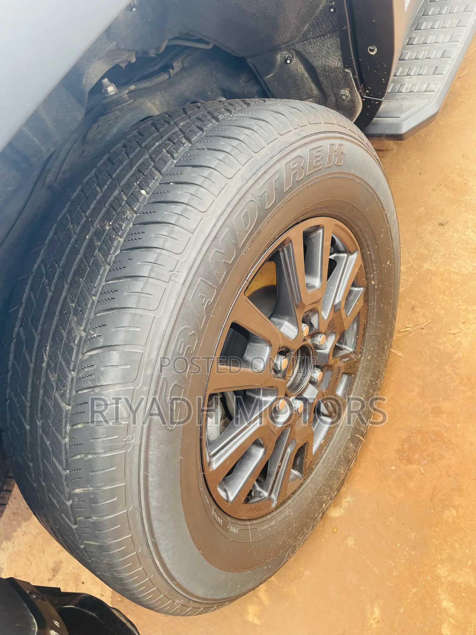 Toyota Land Cruiser Prado 2.8 2024 White