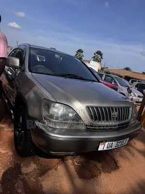 Toyota Harrier 2002 Silver