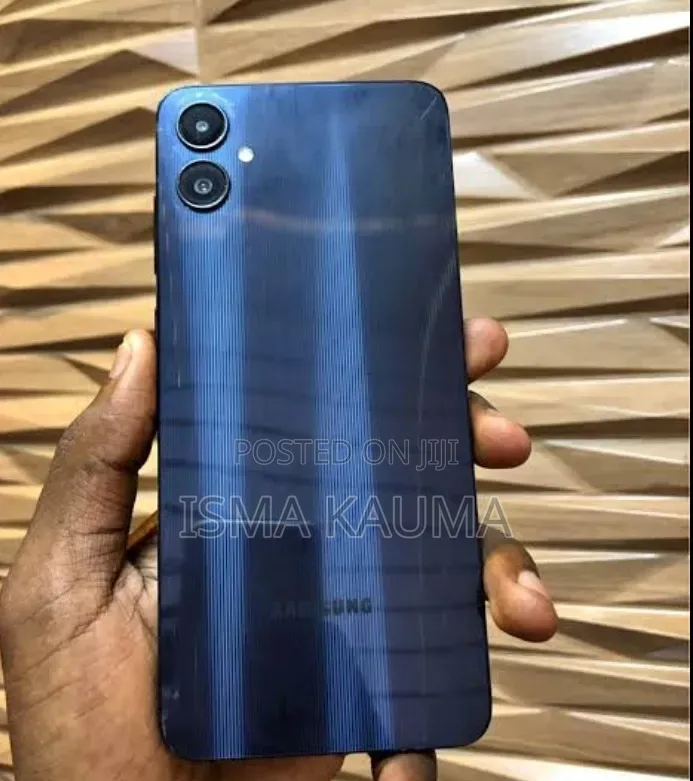 Samsung Galaxy A05 64 GB Black