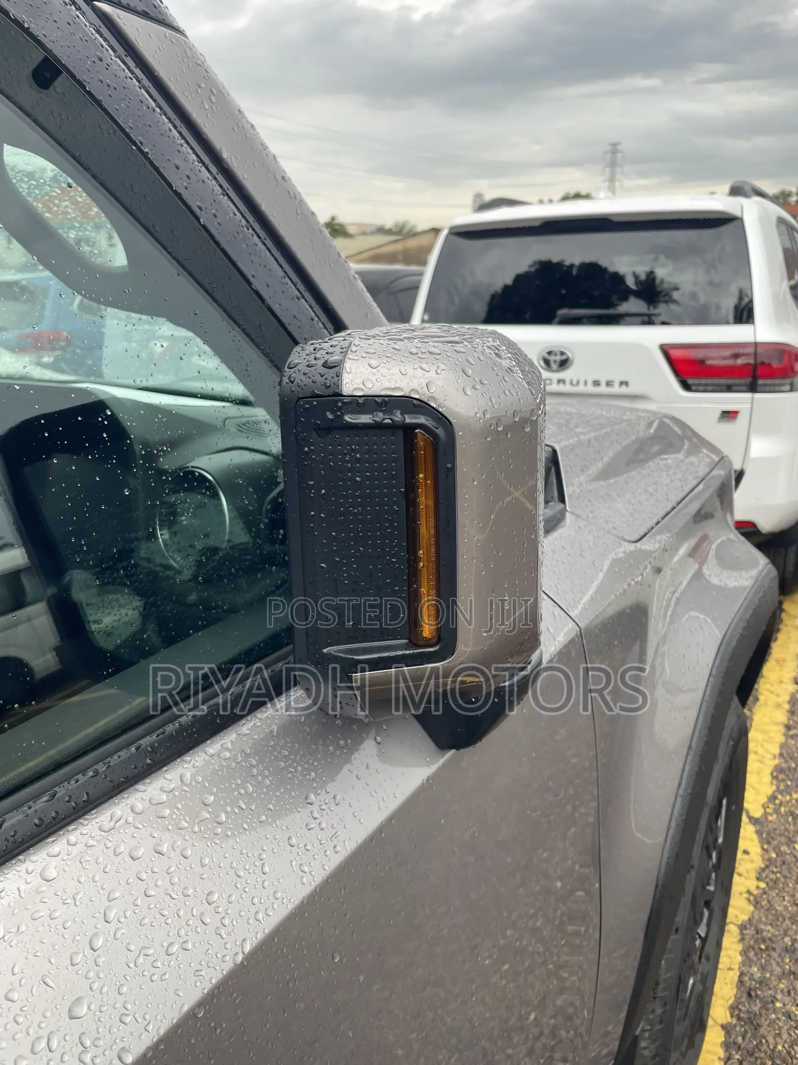 Toyota Land Cruiser Prado 2.7 2023 Gray