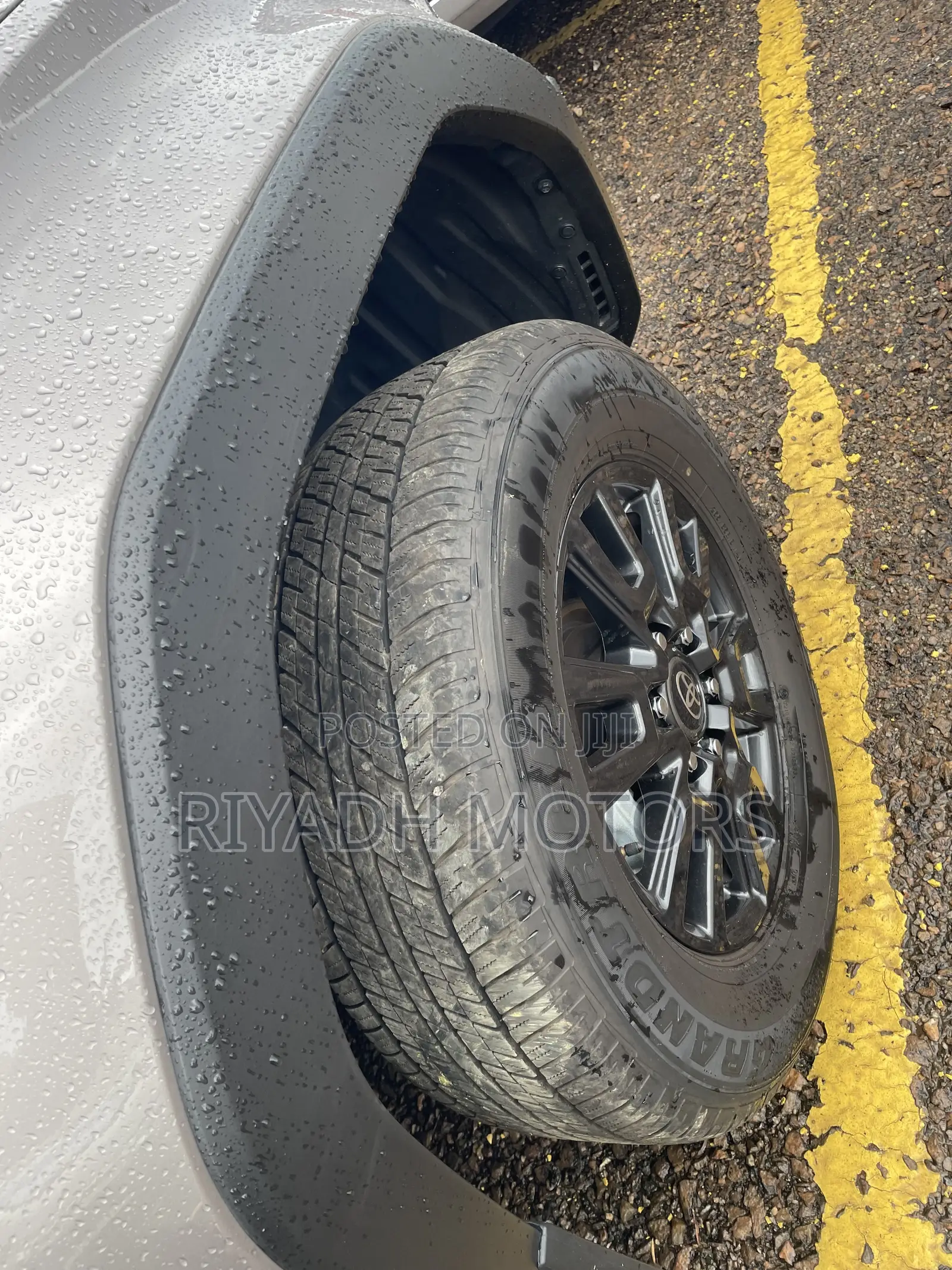 Toyota Land Cruiser Prado 2.7 2023 Gray