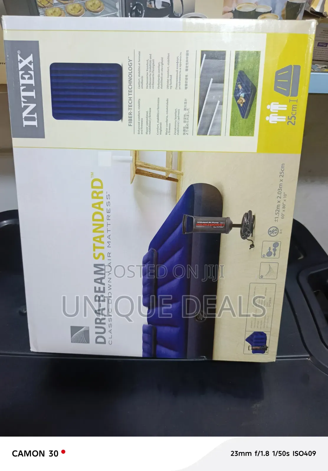 Intex Dura Beam 5*6 Air Mattress With Pillows