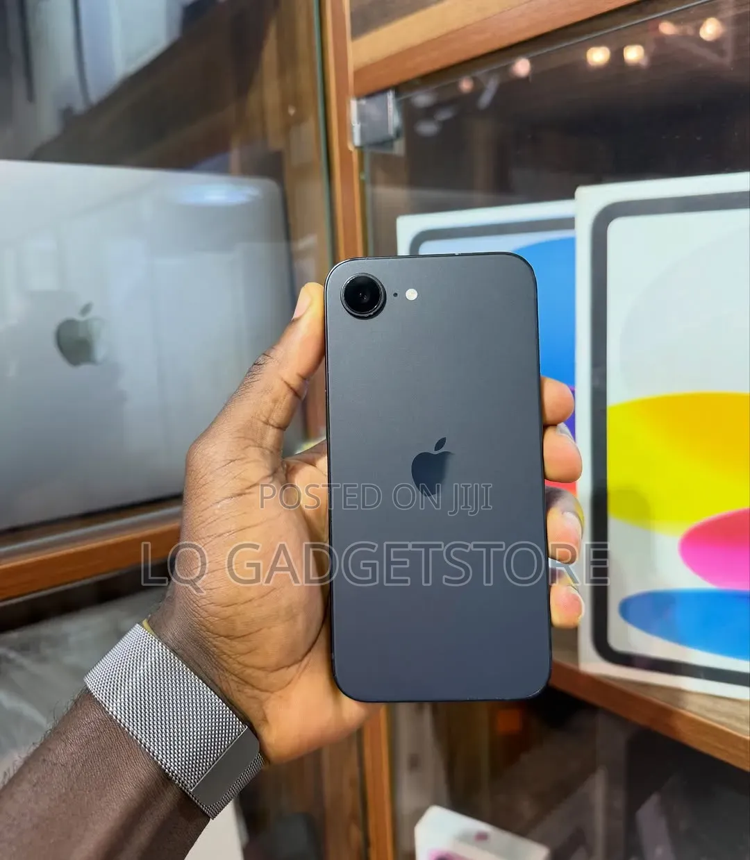 Apple iPhone 16e 128 GB Black