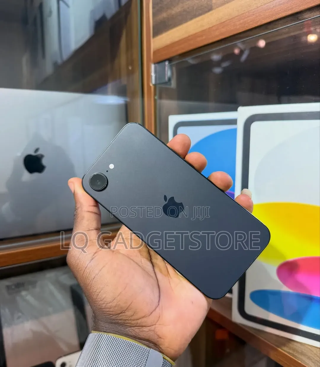 Apple iPhone 16e 128 GB Black