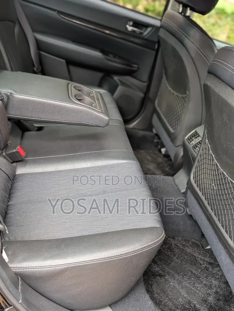 Subaru Legacy 2.5i Premium 2010 Black