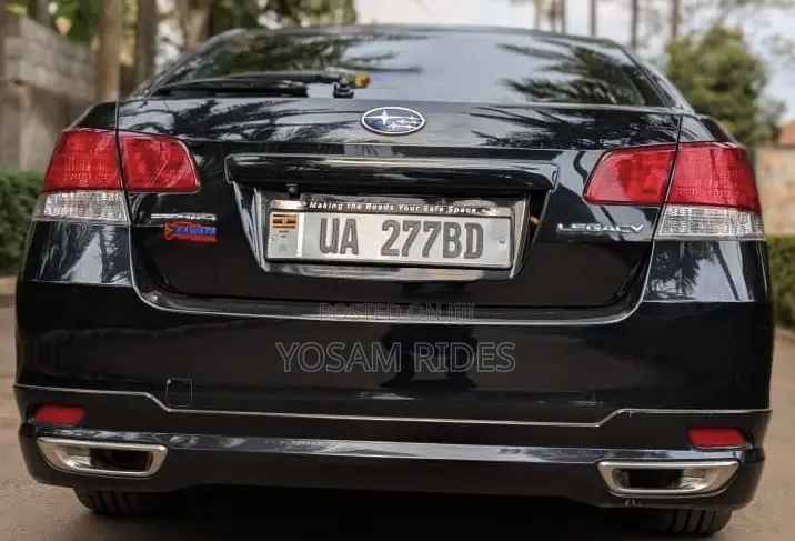 Subaru Legacy 2.5i Premium 2010 Black