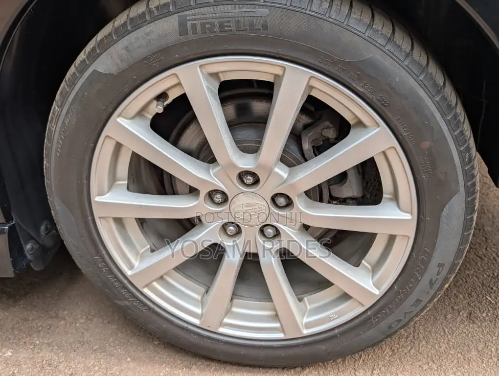 Subaru Legacy 2.5i Premium 2010 Black