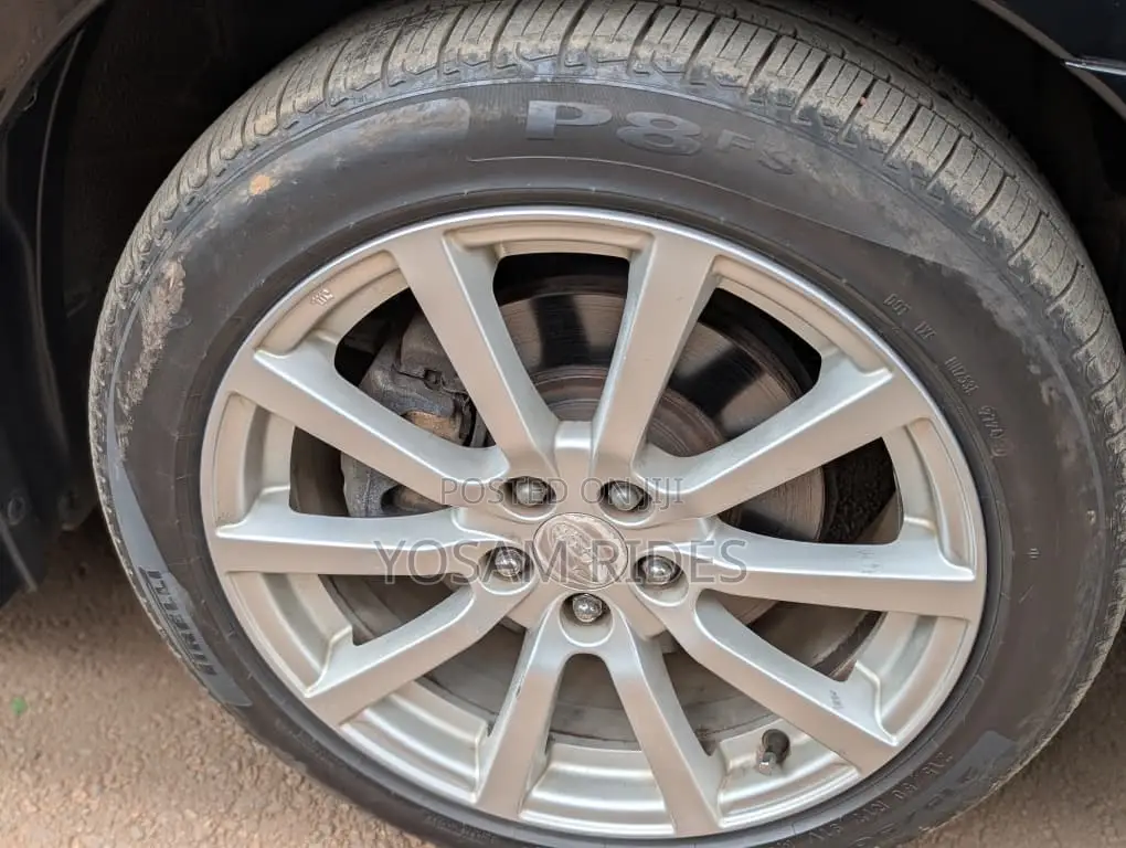 Subaru Legacy 2.5i Premium 2010 Black