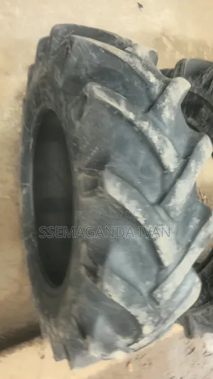 12.4-24 Tractor Used BKT Tyres