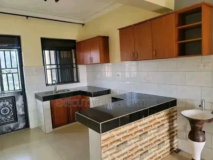 2bdrm Apartment in Buziga Lukuli, Central Division for rent