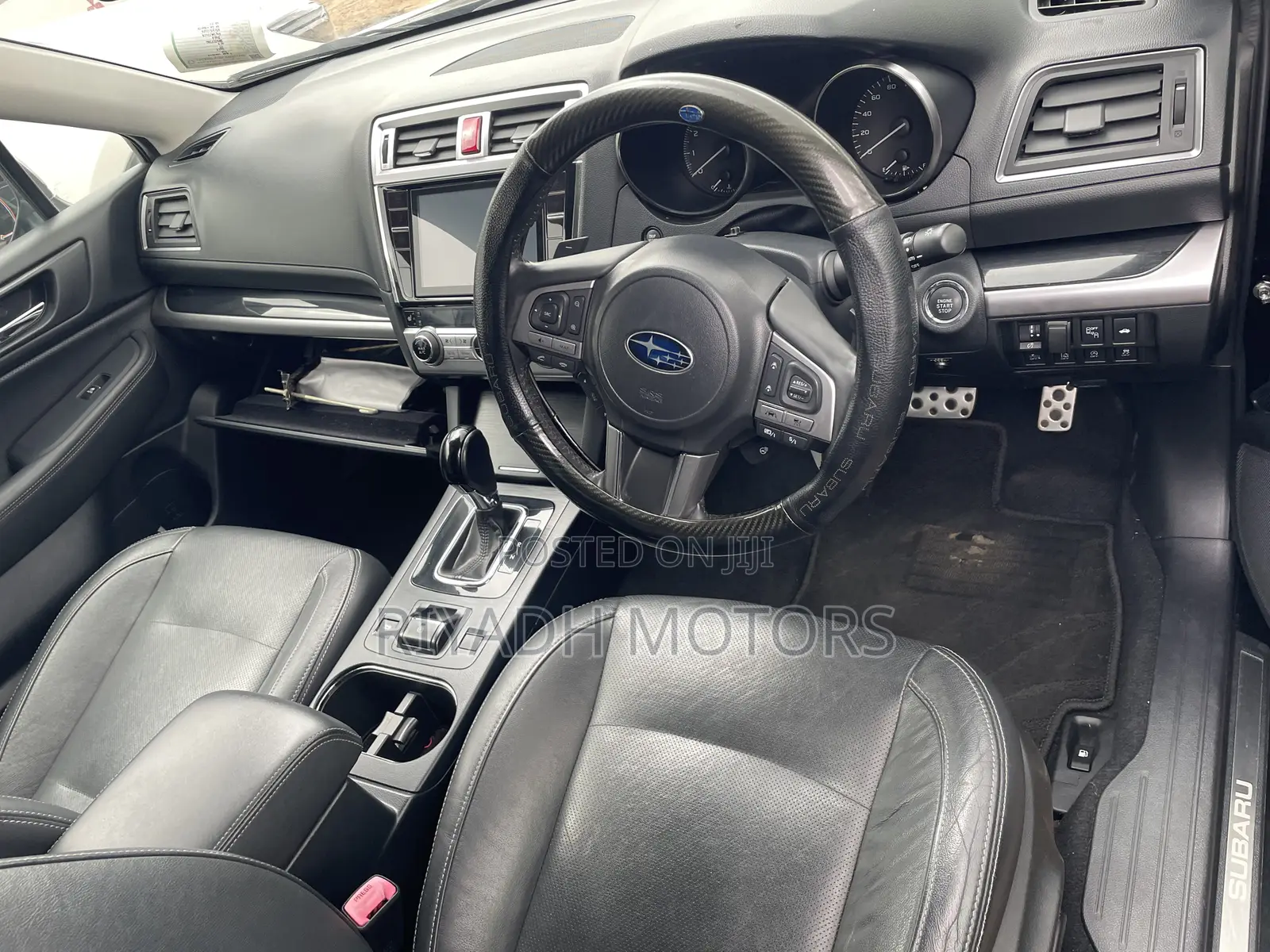 Subaru Legacy 2.5i Limited AWD 2017 Black
