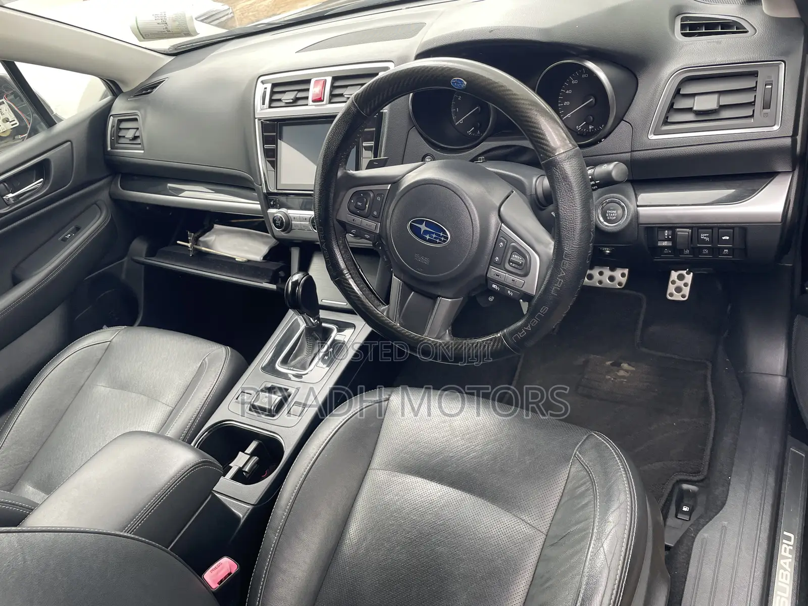 Subaru Legacy 2.5i Limited AWD 2017 Black