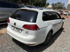 Volkswagen Golf 2016 White