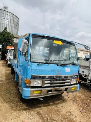 Fuso Car Carrier With Wich