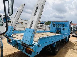 Fuso Car Carrier With Wich