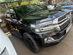 Toyota Land Cruiser Prado 2013 Black