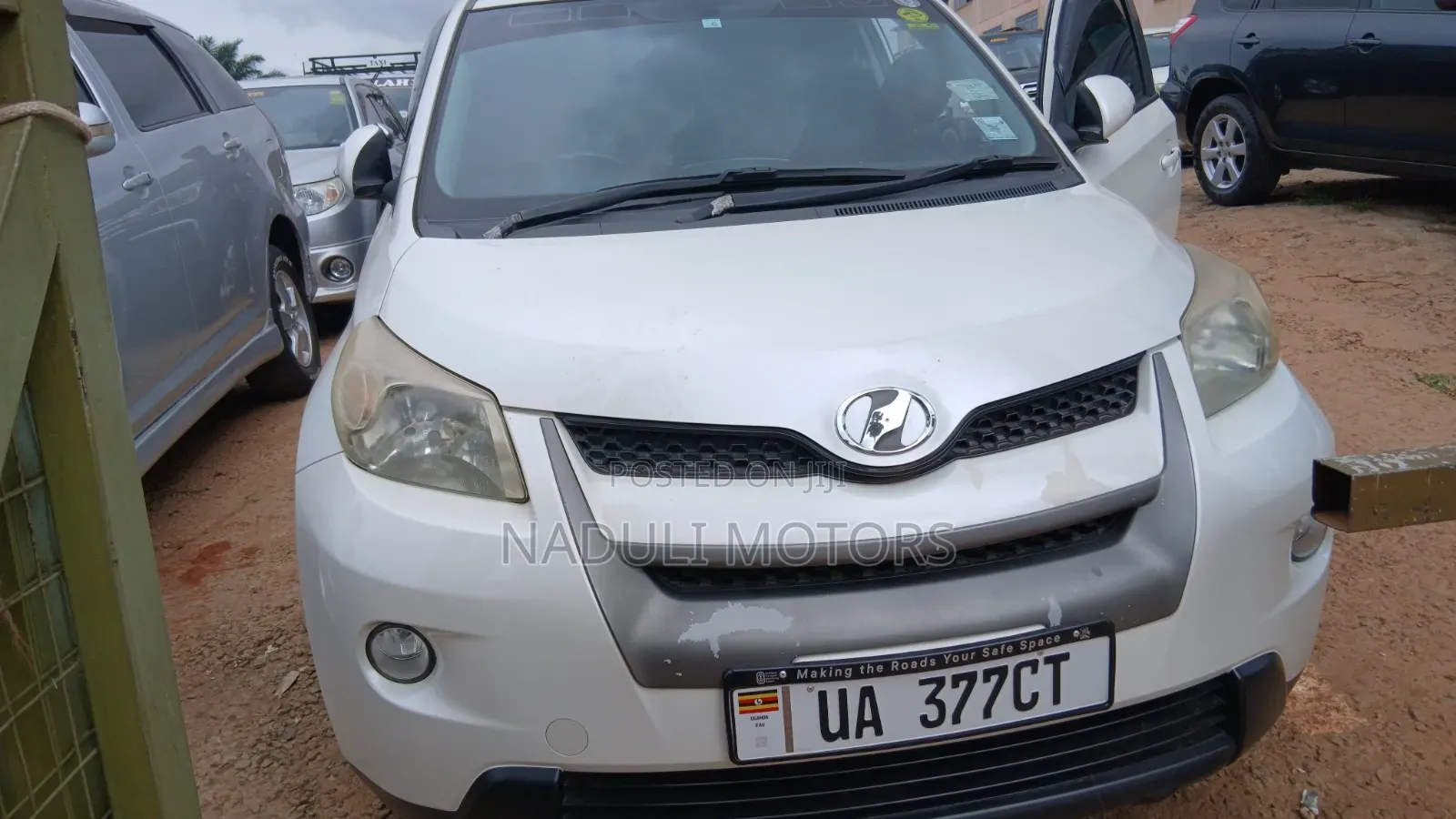 Toyota IST 2010 White