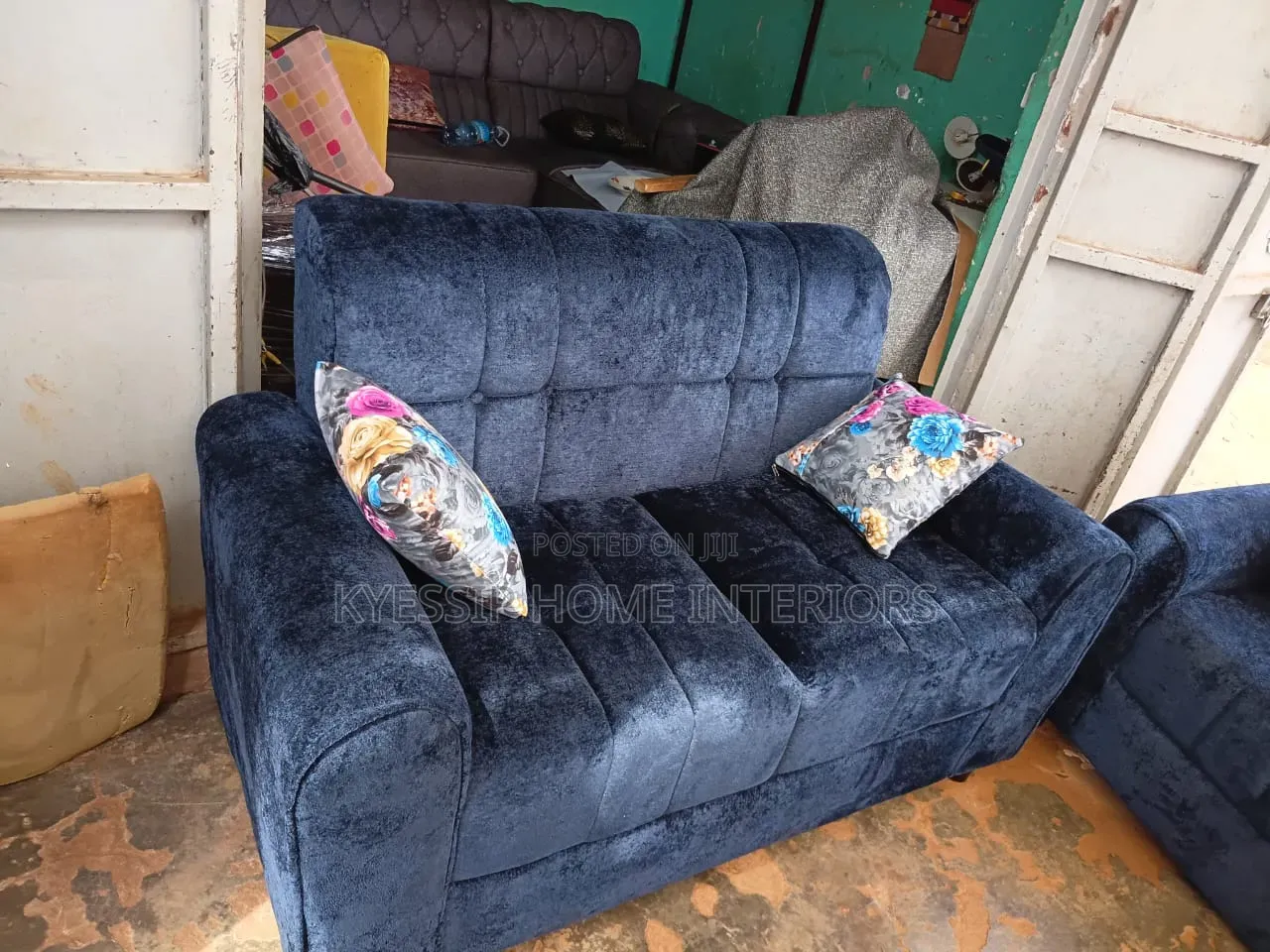 Elegant 2 Seaters