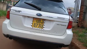 Subaru Outback 2009 White