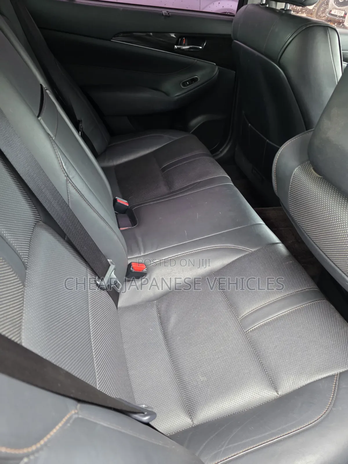Toyota Crown 2016 Silver