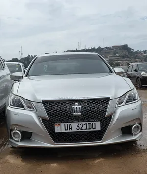 Toyota Crown 2016 Silver