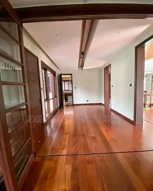3bdrm Villa in Muyenga, Central Division for rent