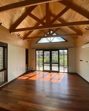 3bdrm Villa in Muyenga, Central Division for rent