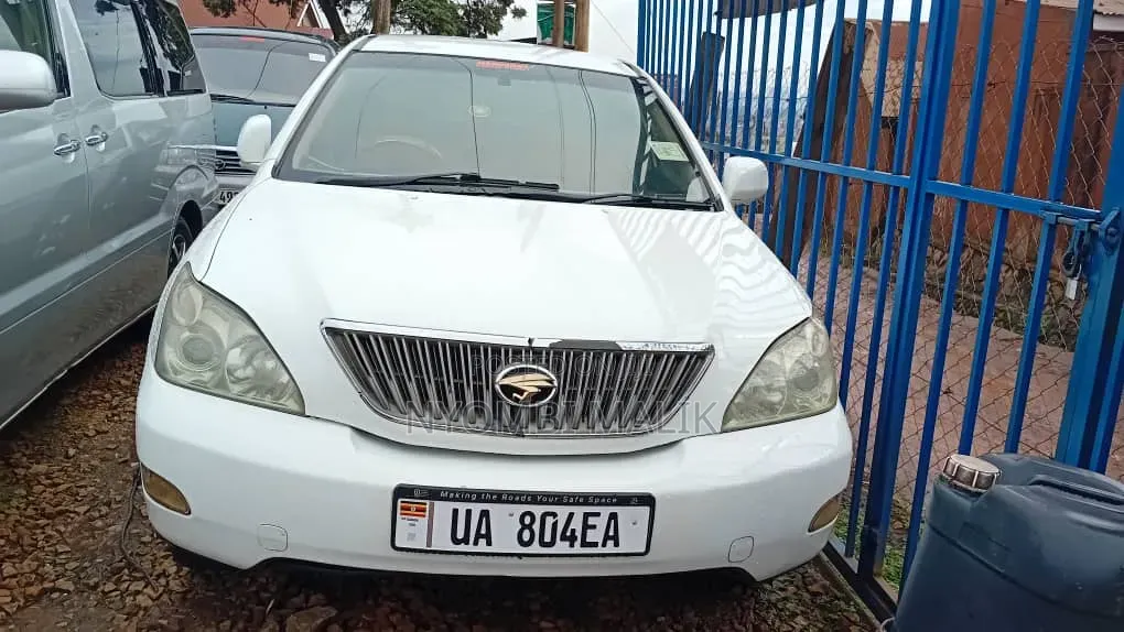 Toyota Harrier 2010 White