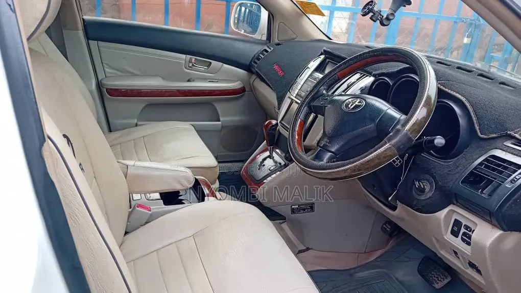 Toyota Harrier 2010 White
