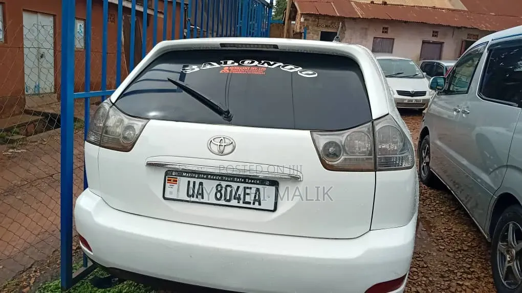 Toyota Harrier 2010 White