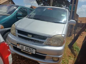 Toyota Regius 1999 Silver