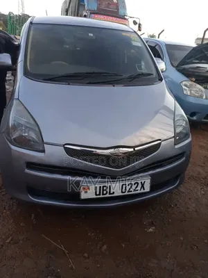 Toyota Ractis 2007 Gray