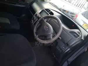 Toyota Ractis 2007 Gray
