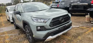 Toyota RAV4 2023 Green