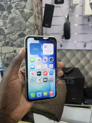Apple iPhone 11 128 GB White