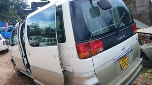 Nissan Elgrand 2005 White