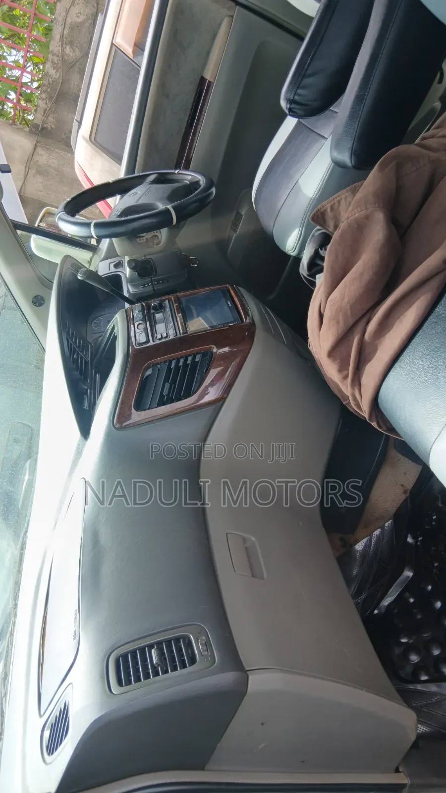Nissan Elgrand 2005 White