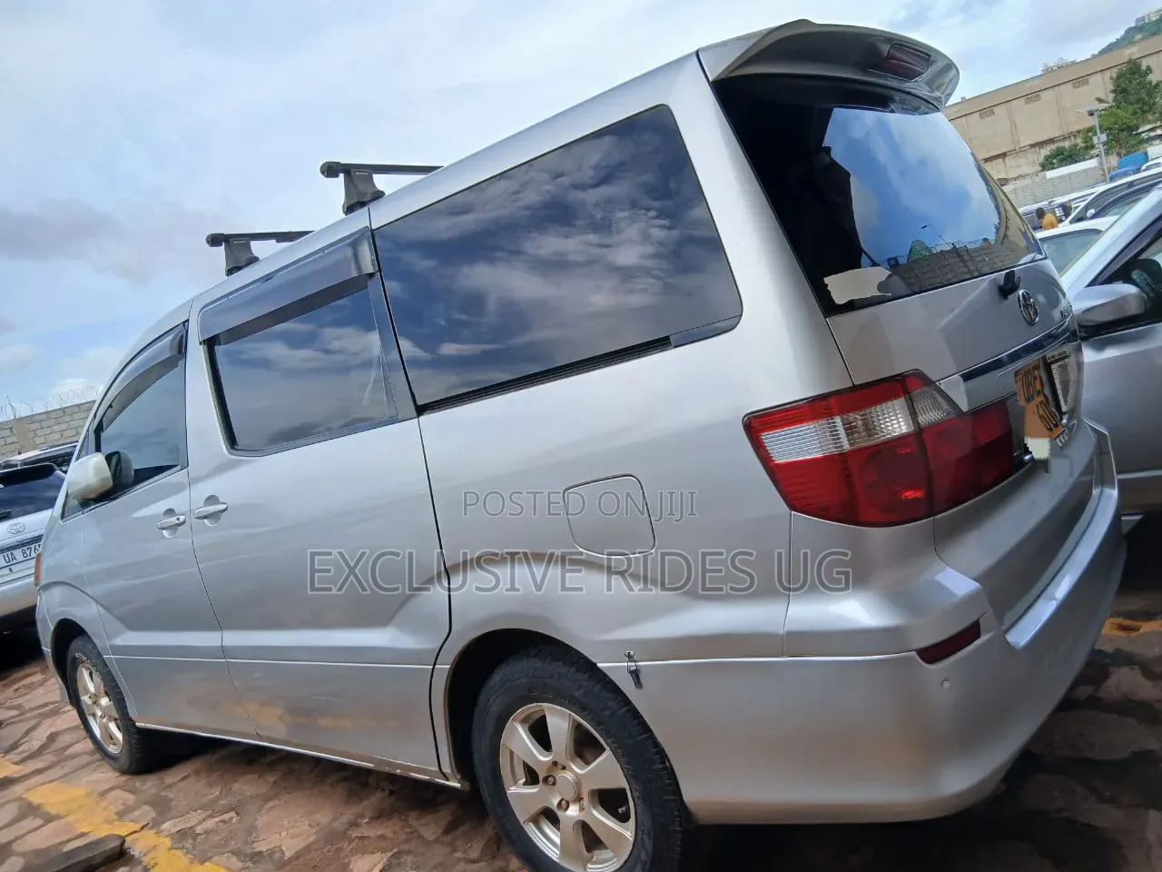 Toyota Alphard 2.4 Petrol AWD 2009 Silver