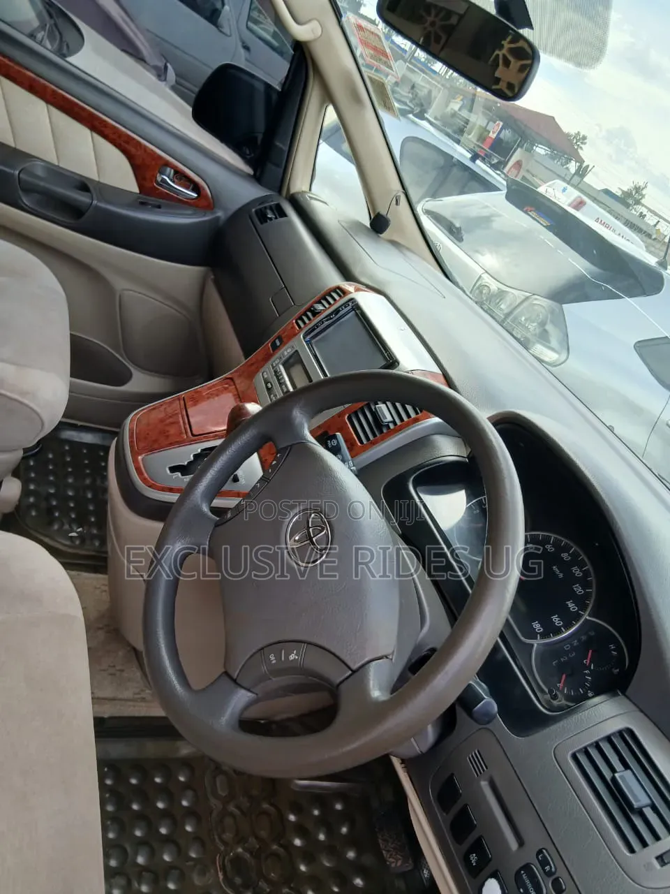 Toyota Alphard 2.4 Petrol AWD 2009 Silver