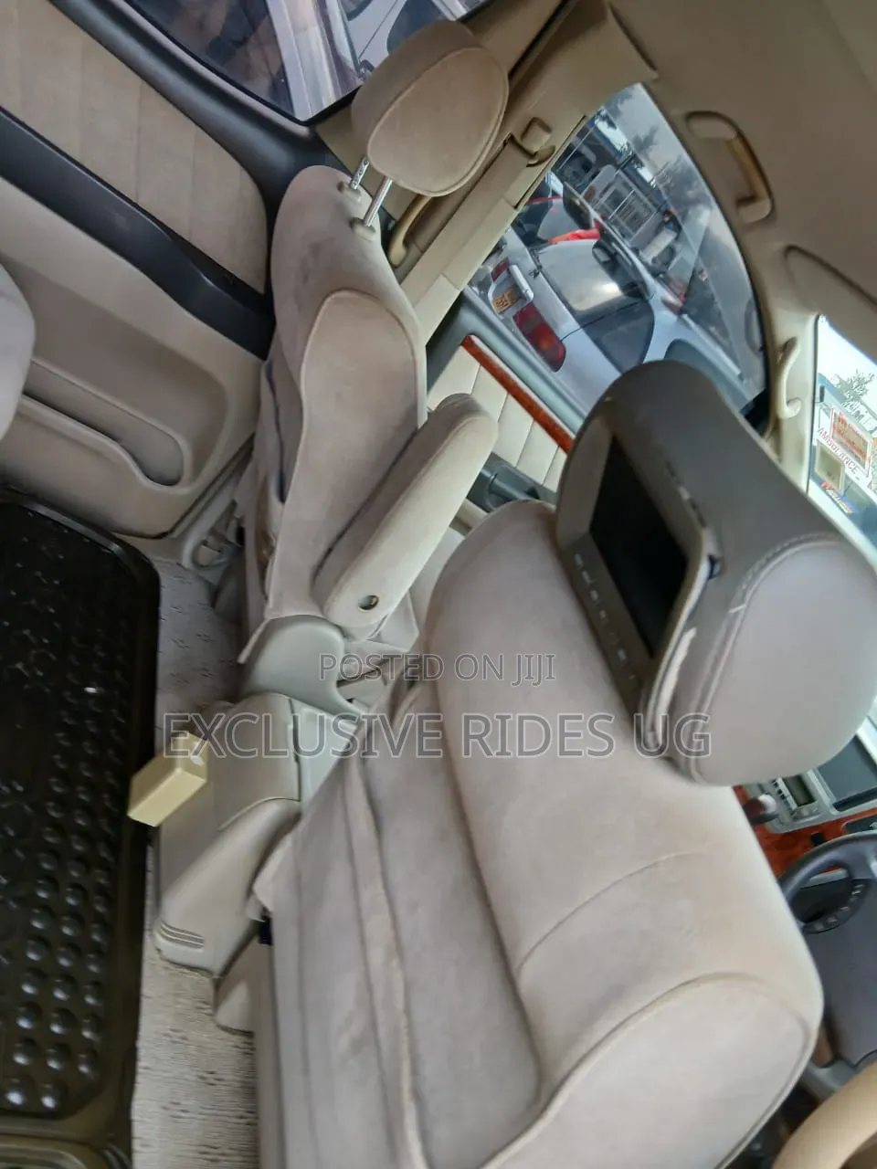 Toyota Alphard 2.4 Petrol AWD 2009 Silver