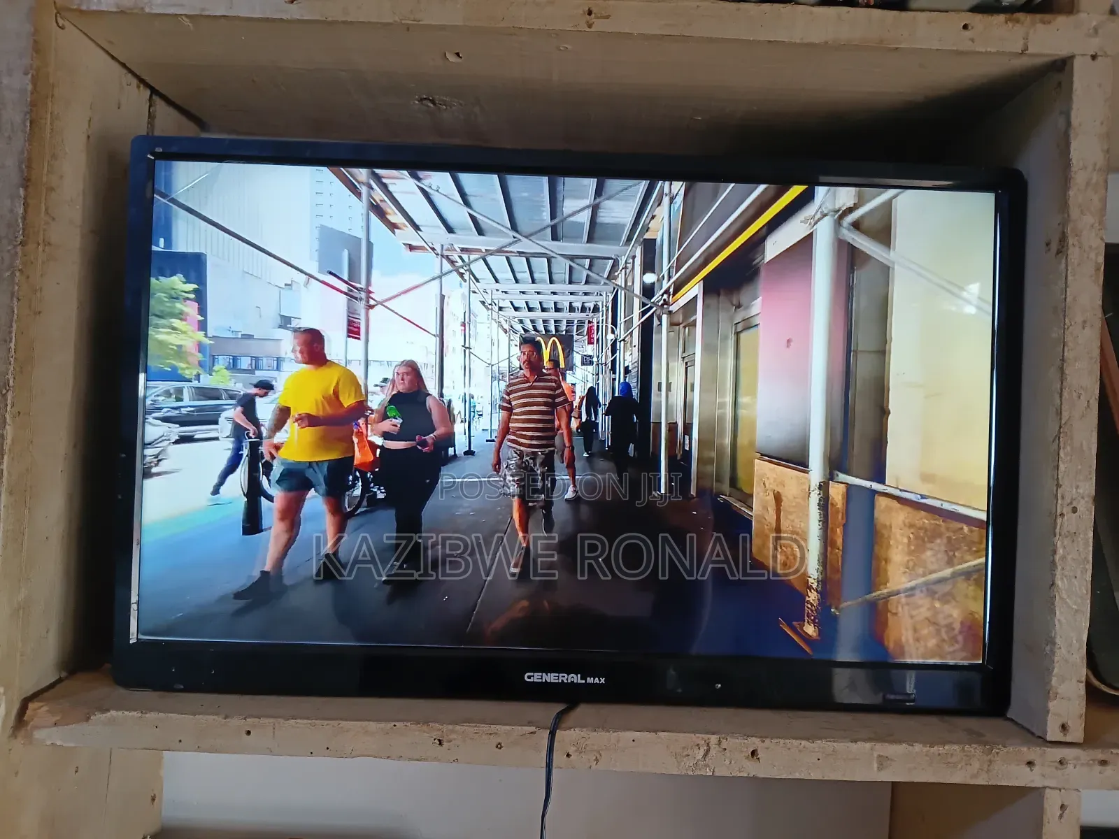 General Max 24 Inch Tv