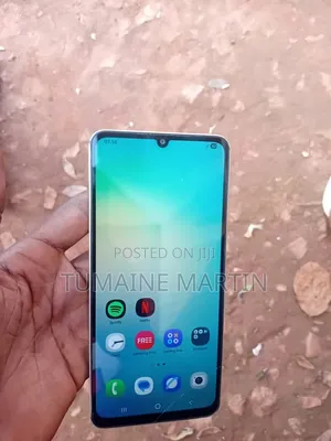 Samsung Galaxy A06 128 GB Blue