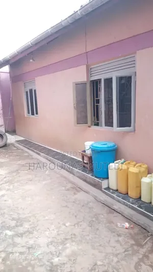 Furnished 3bdrm House in Residential, Nabweru for sale