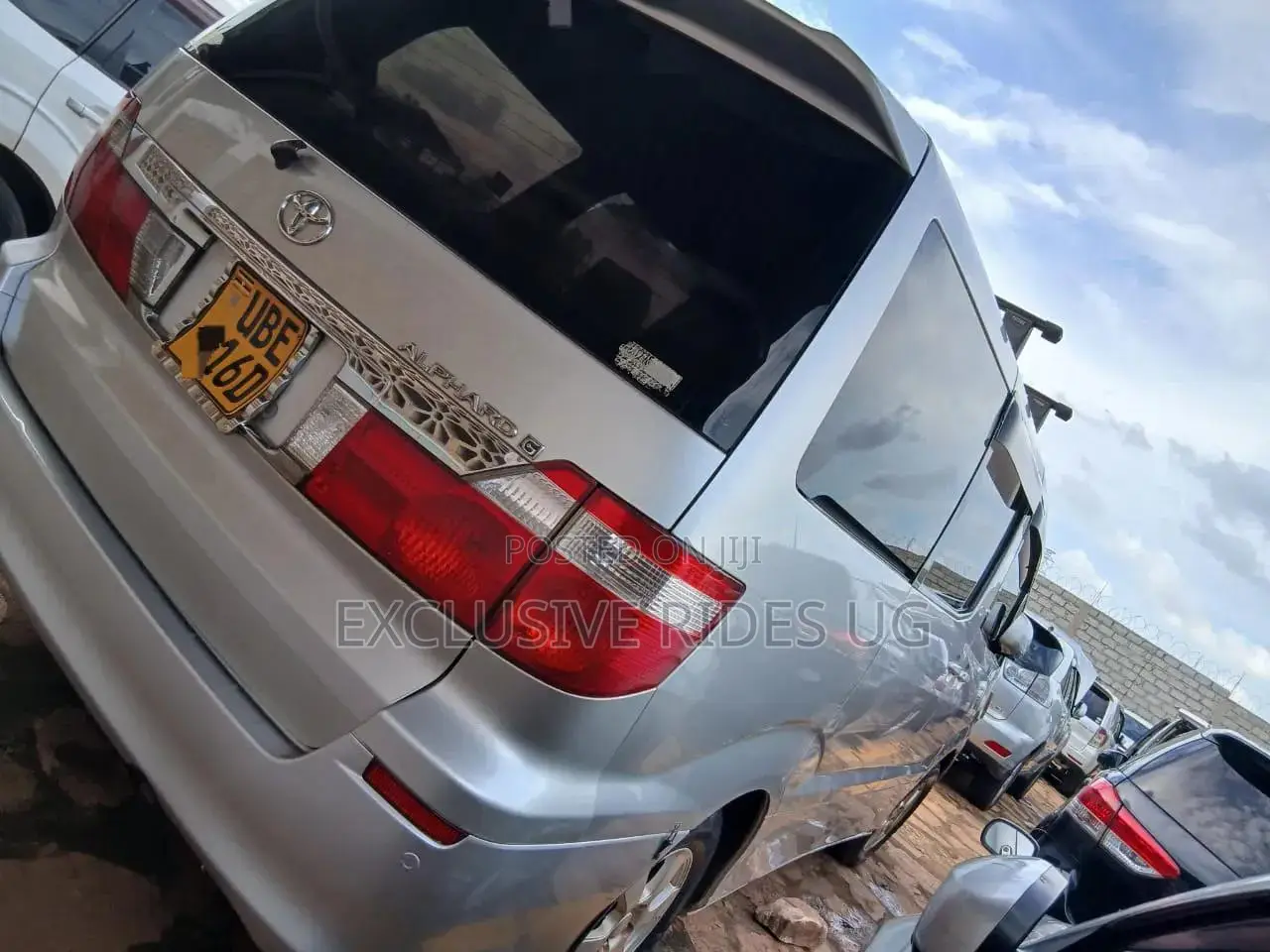 Toyota Alphard 2.4 Petrol AWD 2009 Silver